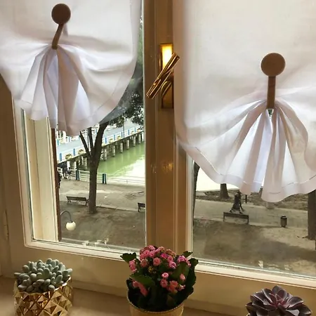 Uno Sguardo Sul Appartam